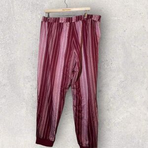 Lularoe 3XL Jax Jogger In Maroon And Pink Print NWT